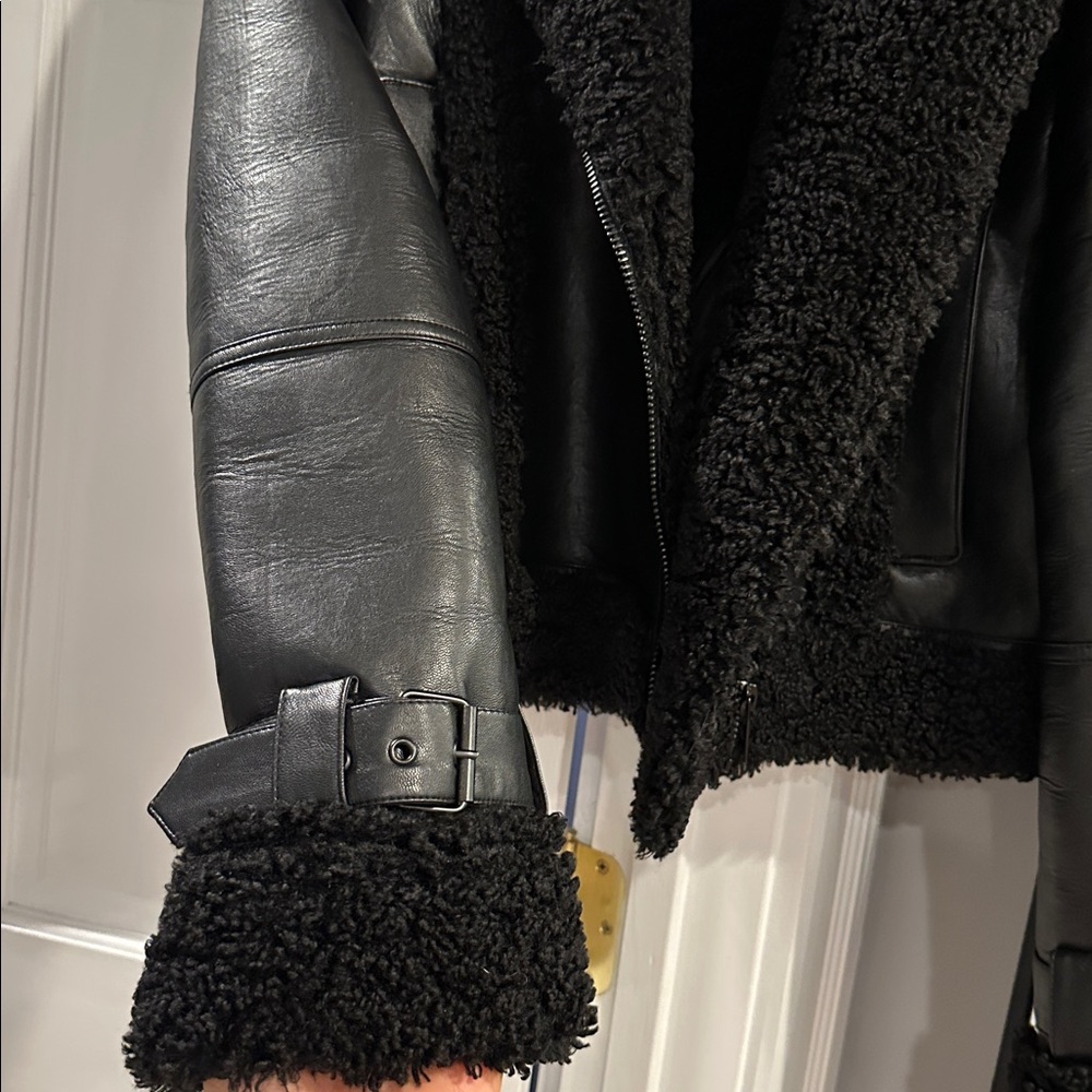 Apparis Jay faux fur and leather coat - Picture 5 of 8